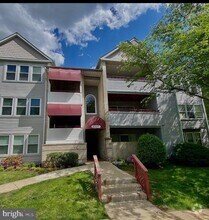 Building Photo - 3315 Sir Thomas Dr