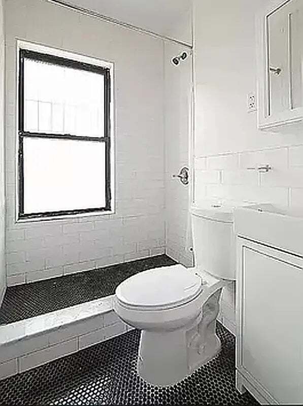 Foto del edificio - 406 W 39th St