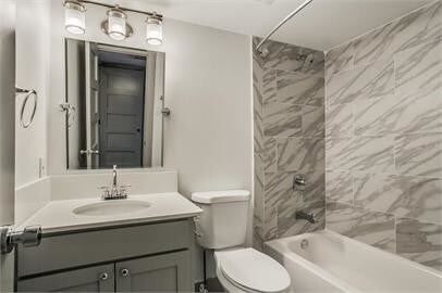Building Photo - 4633 Fairmount St