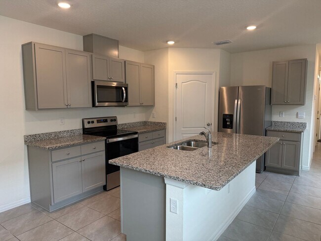 Building Photo - 2642 Angel Falls Dr