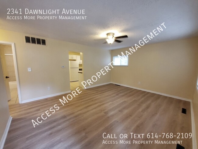 Building Photo - CHARMING & NEWLY REMODELED THREE BEDROOM H...