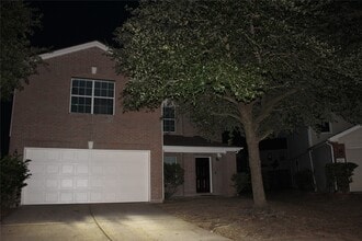 Building Photo - 8143 Sanders Forest Ct