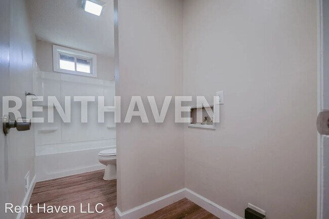 Foto del edificio - 1213 State Rd S-28-908