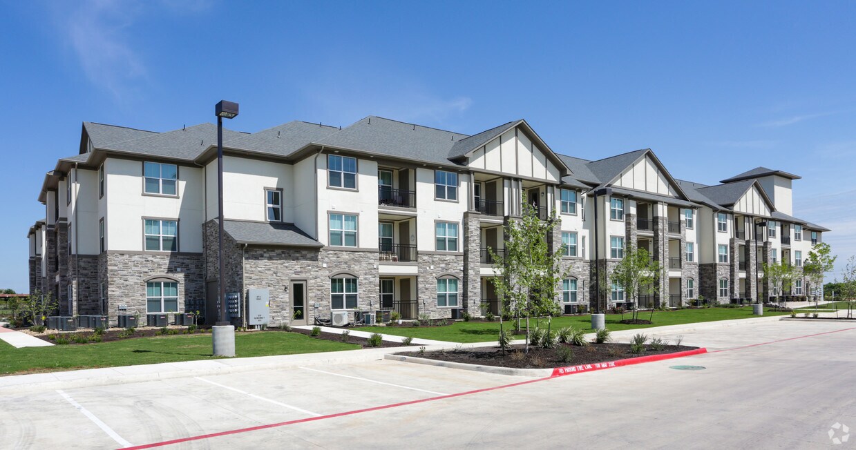 El Sereno Senior Living Apartments in Cibolo, TX