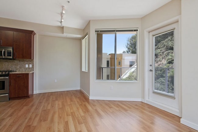 Interior Photo - Highpoint Terrace