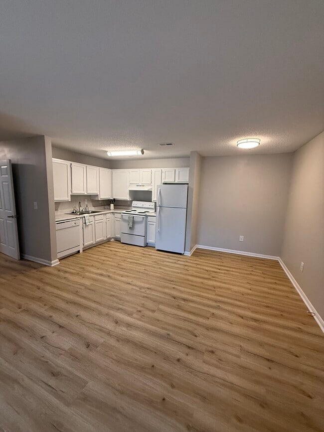 Building Photo - Canaan Pointe Apartments