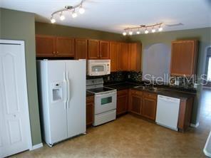 Foto del edificio - 15885 Fishhawk View Dr