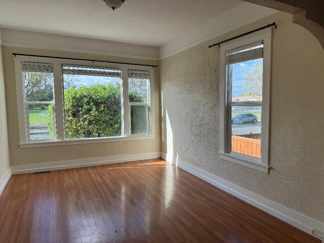Living Room - 245 Maple St