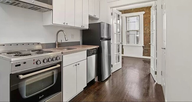 Building Photo - 74 Forsyth Street