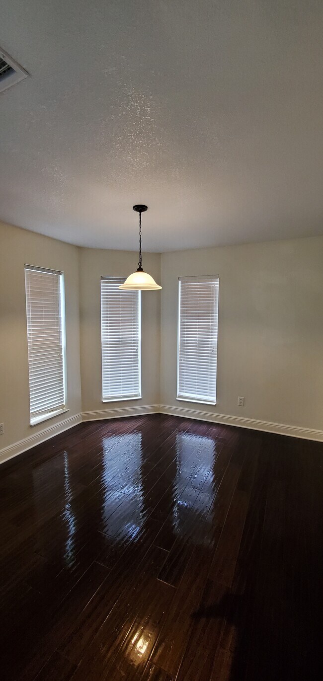 Dining Area - 2999 Blue Pine Ln