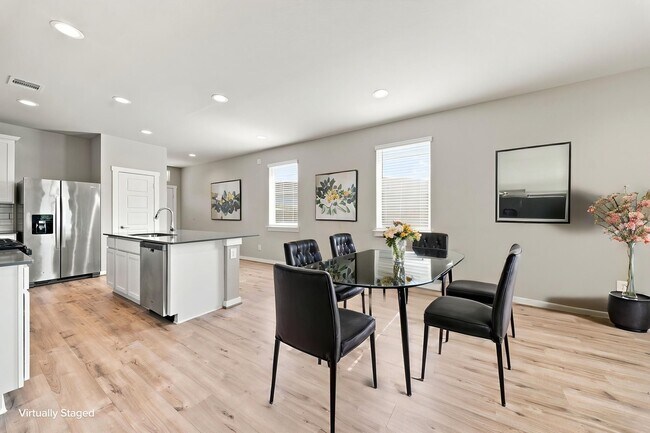 Foto del edificio - 2807 Chancery Summit Ct