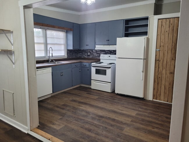 Foto del edificio - 207 Dogwood Dr