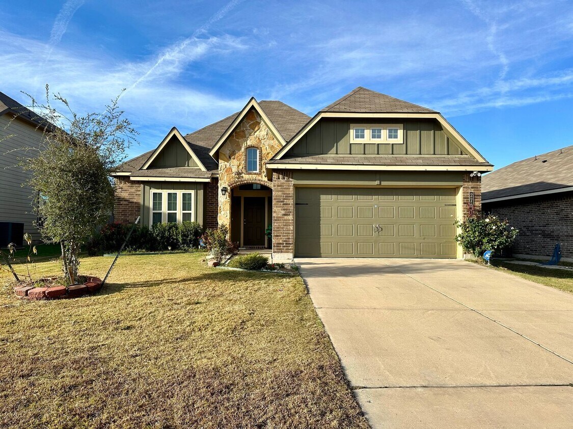 2709 Keathley Dr, Lorena, TX 76655 House Rental in Lorena, TX