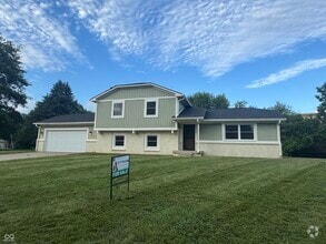 Building Photo - 439 Pleasantview Dr