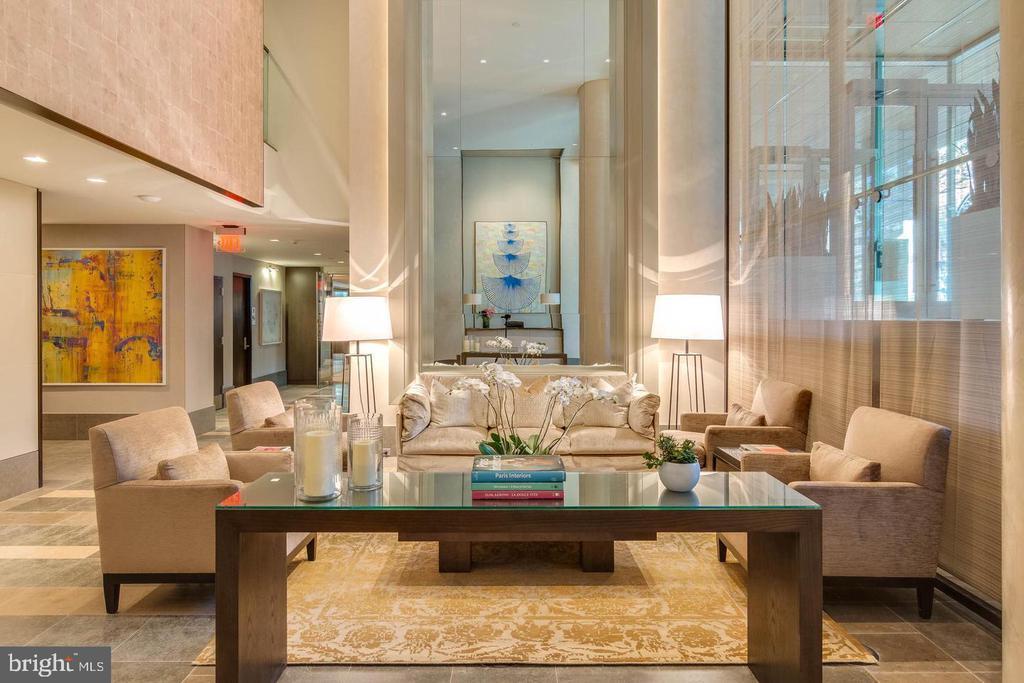Foto principal - 2501 M St NW