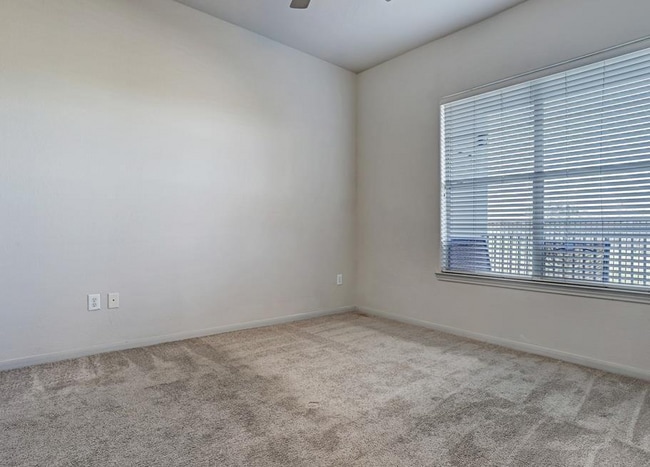 Foto del edificio - 1441 East St