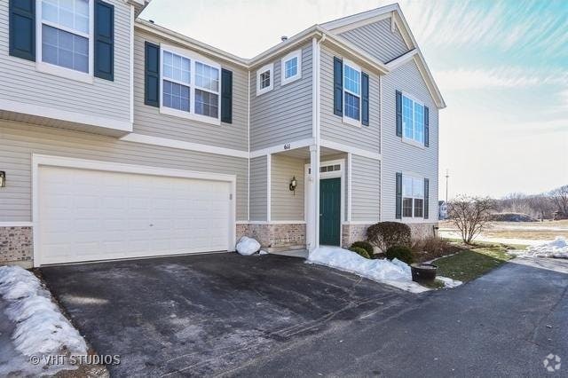 Building Photo - 611 Arbor Cir