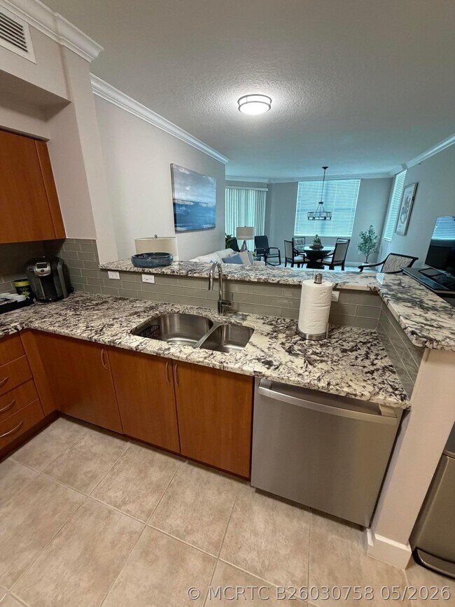 Foto del edificio - 804 E Windward Way