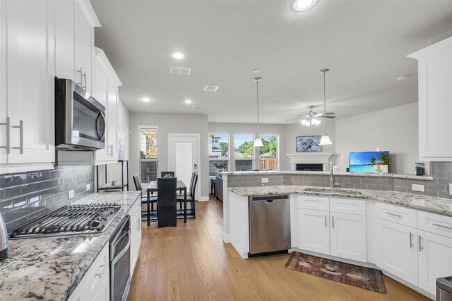 Foto del edificio - 2953 Galveston Street