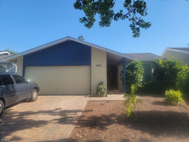 Building Photo - 2 br, 3 bath House - 820 West Sunnyoaks Av...
