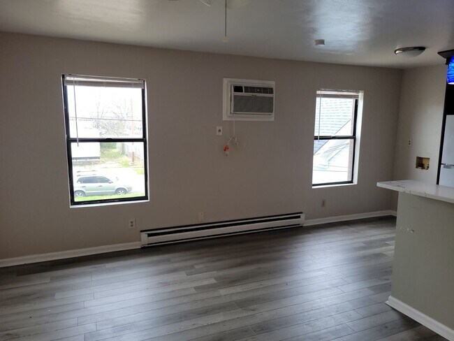Foto del edificio - 117 W Balview Ave