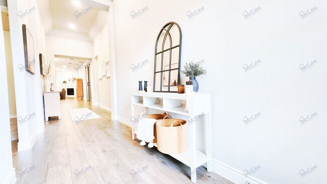 Foto del edificio - 817 Knoxbridge Rd