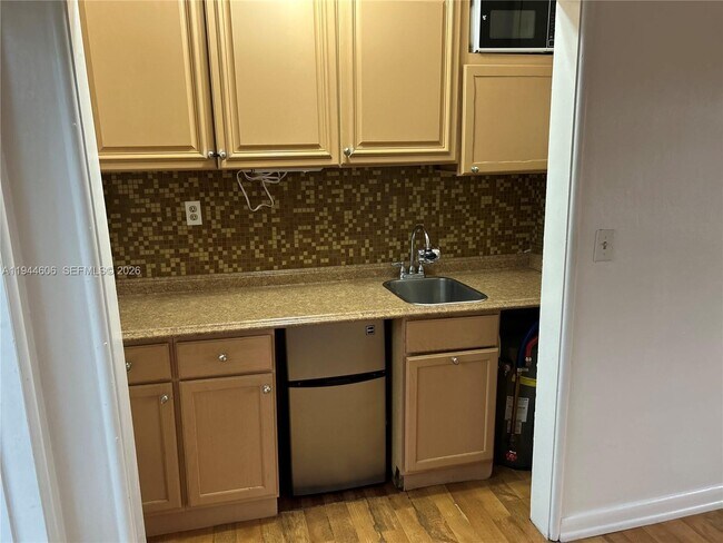 Foto del edificio - 92 Hendricks Isle