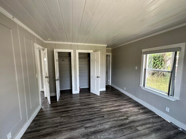 Foto del edificio - 840 Almeria Rd