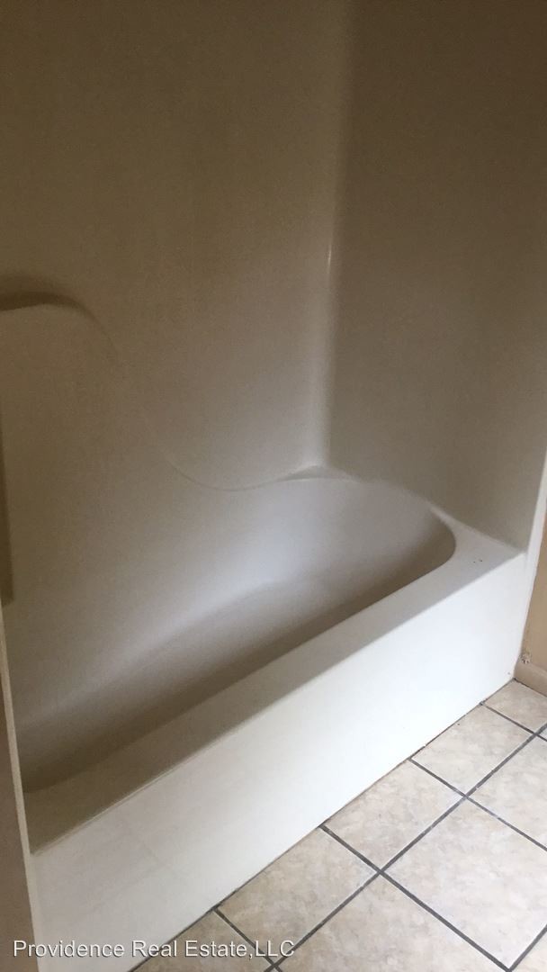 Foto del edificio - 7 br, 2 bath Apartment - 1201 Gains #2