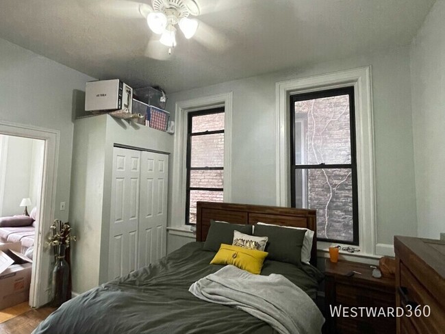 Building Photo - 2056 N Halsted-2F