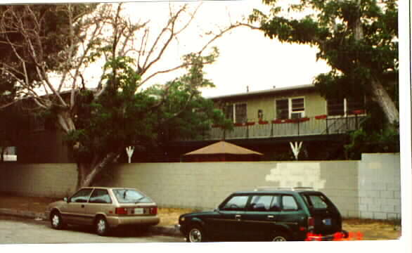 Building Photo - 13504 Victory Blvd