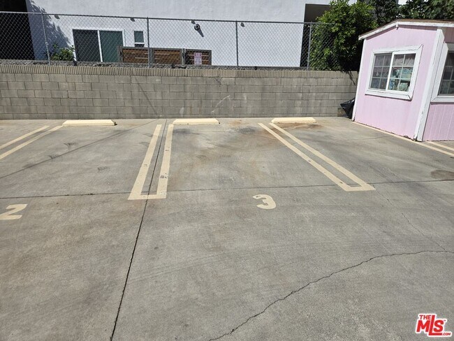 Foto del edificio - 1233 Tamarind Ave