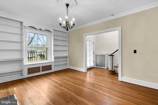 Foto del edificio - 3247 38th St NW