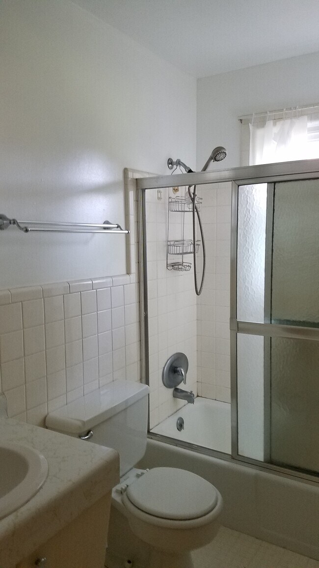 Foto del edificio - 521 N Hagadorn Rd