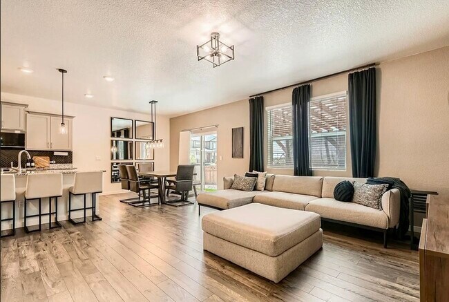 Foto del edificio - 1005 Ryland Rd