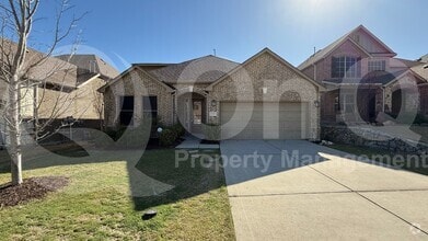Building Photo - 1317 Poplar Dr