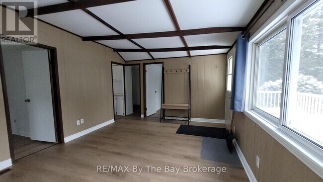 Photo du bâtiment - 35 47th St N