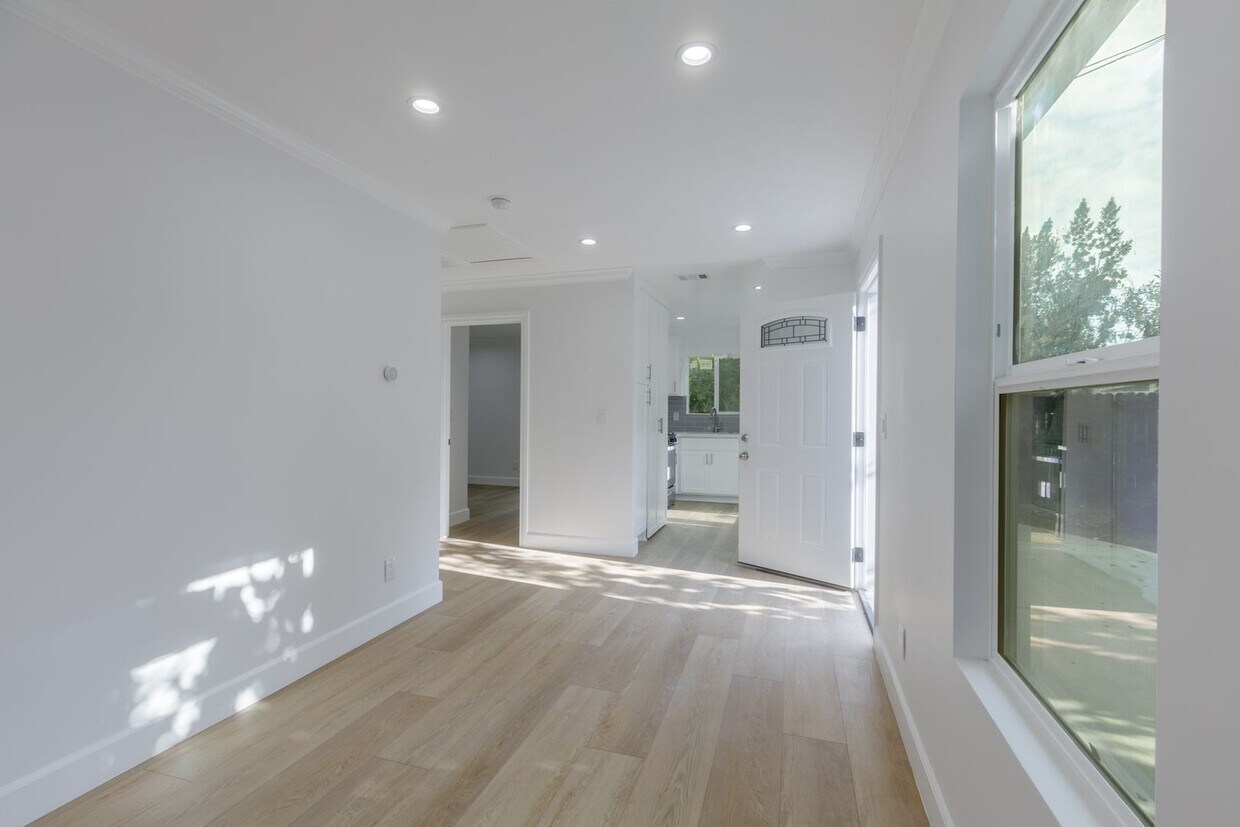 6739 Sunny Brae Ave, Los Angeles, CA 91306 House Rental in Los