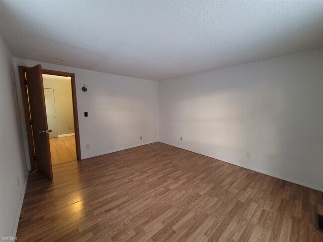 Building Photo - 2 br, 1 bath House - 1401 Vermont St