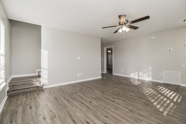 Building Photo - 20411 Marlin St