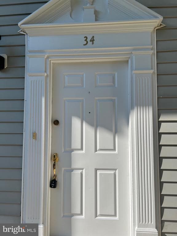 Building Photo - 34 Standish Ct