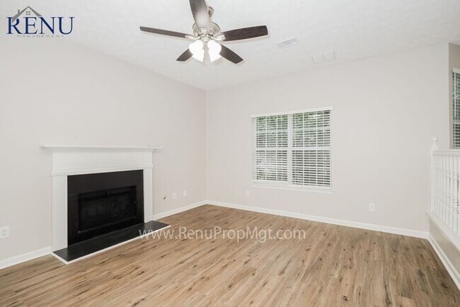 Building Photo - This home is available for NO CONTACT show...