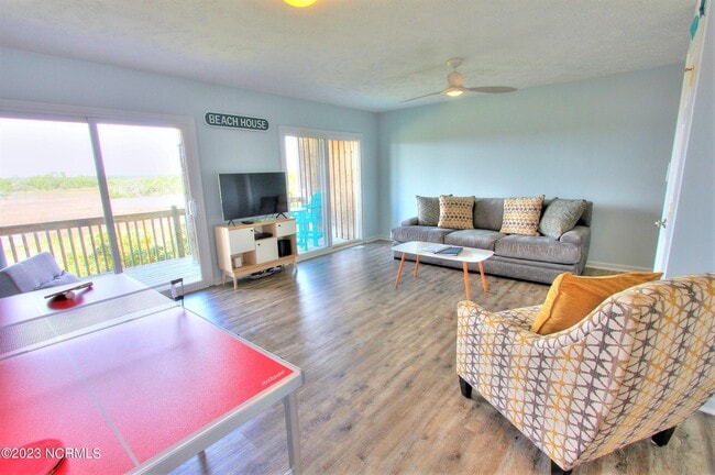 Foto del edificio - 511 N New River Dr