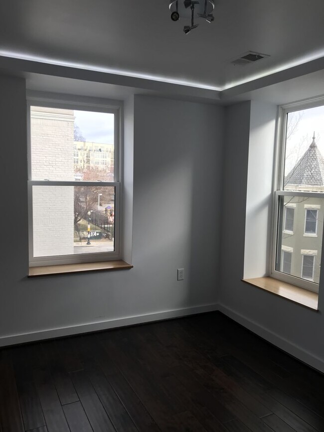 Foto del edificio - Modern 2 Bedroom in Adams Morgan!