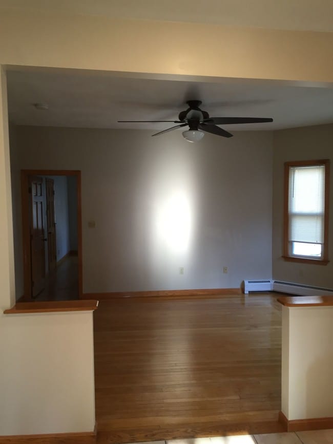 Foto del edificio - 656 June St