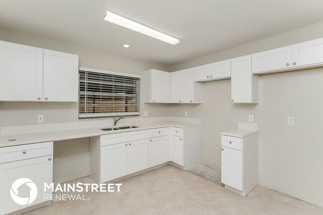 Foto del edificio - 4941 Cypress Trace Dr