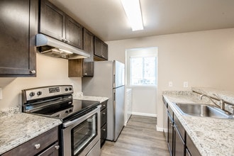 Building Photo - Crosspointe