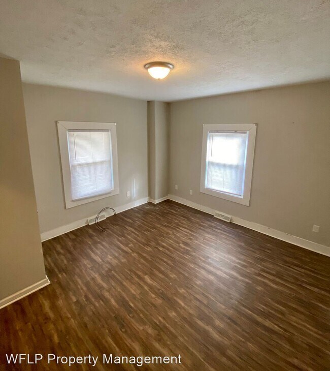 Building Photo - 2 br, 2 bath House - 1045 Brook St
