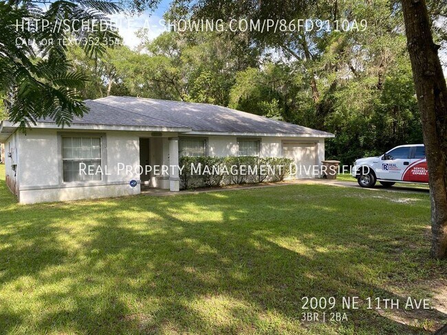 Foto del edificio - Quiet Neighborhood - 3 beds, 2 baths
