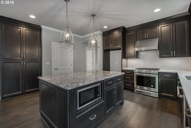 kitchen - 3993 SE 36TH AVE